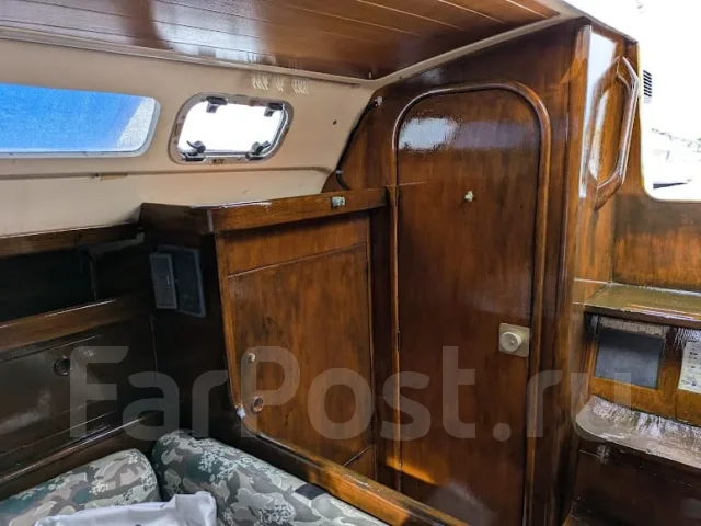 Beneatue Oceanis 320. ����� 9,23��., 1990 ���. ��� ����� �� ������������ ����