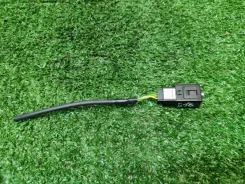 USB ������ Skoda Octavia 2014 5Q0035724 5E5 5Q0035724 ����