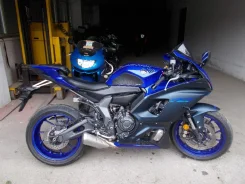 Yamaha YZF-R7