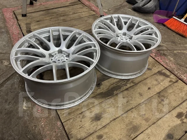 Work Emotion M8R. 10.5x20", 5x114.3, ET28, �� 73,1���. ����