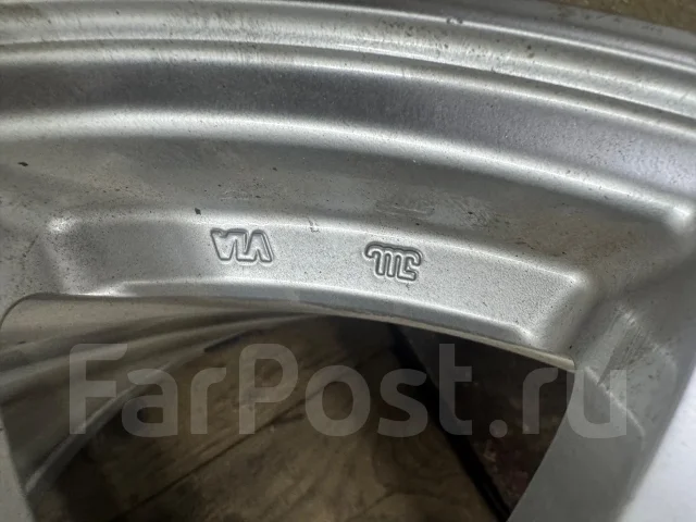 Work Emotion M8R. 10.5x20", 5x114.3, ET28, �� 73,1���. ����