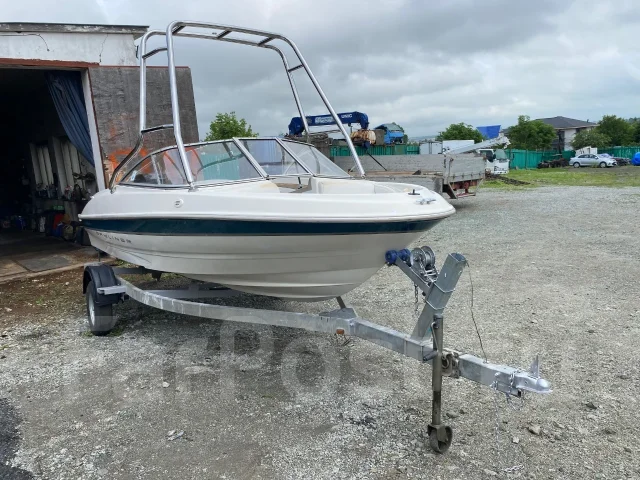 Bayliner. 2000 ���, ����� 5,5��., ��������� ���������, 125��.�., ������ ����