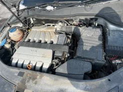 ��������� Volkswagen Passat b6 03H100031A ����