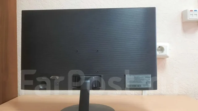 Samsung. 21", ���������� �� (LCD, LED, QLED) ����