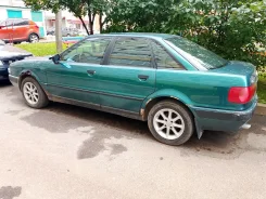 Audi 80. WAUZZZ8CZPA185693, ABK135647 ����