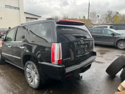 Cadillac Escalade ����