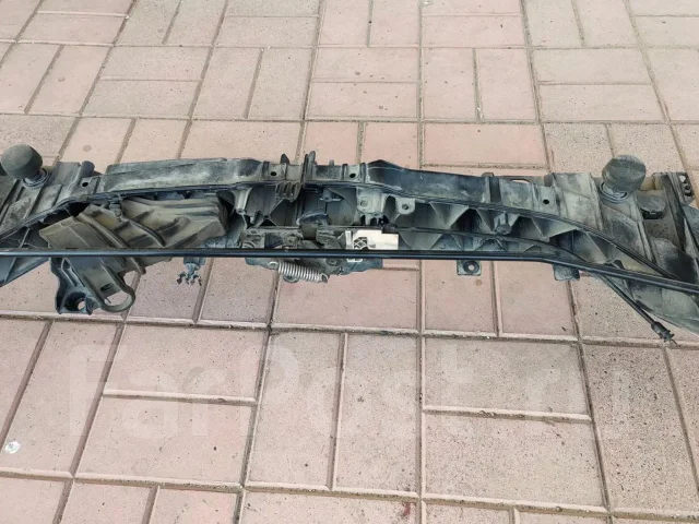 ��������� FORD Focus CB8 1845674 1845674 ����
