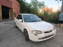 Mazda Familia. BJ5P ����