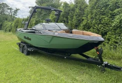 Malibu. 2022 ���, ����� 7,62��., ��������� ���������, 430��.�., ������ ����