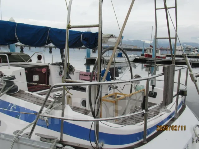 Beneteau First 375. ����� 11,3��., 1990 ���. ��� ����� �� ������������ ����