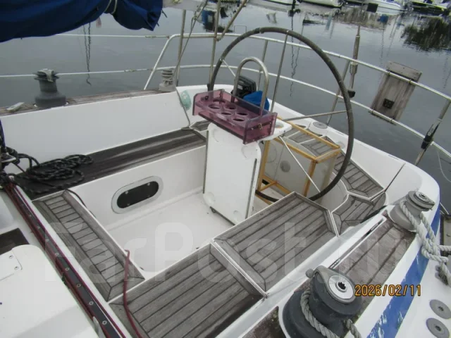 Beneteau First 375. ����� 11,3��., 1990 ���. ��� ����� �� ������������ ����
