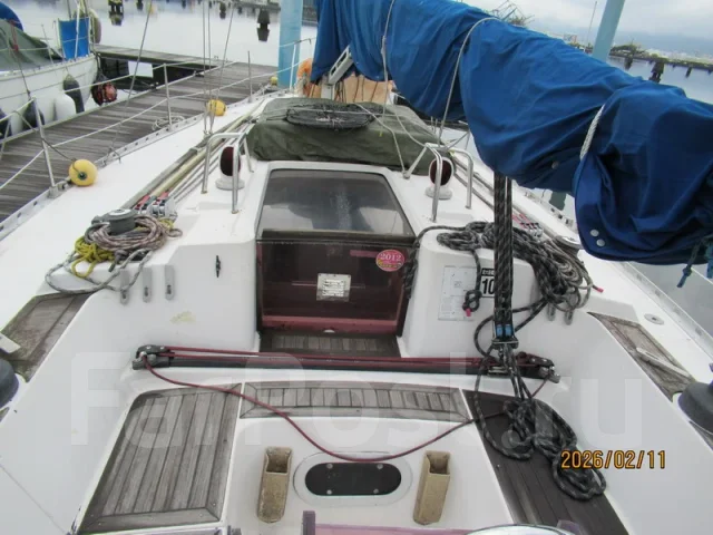 Beneteau First 375. ����� 11,3��., 1990 ���. ��� ����� �� ������������ ����