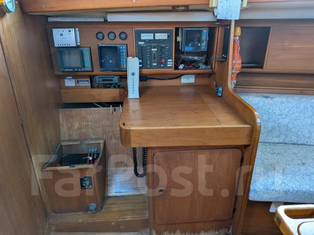Beneteau First 375. ����� 11,3��., 1990 ���. ��� ����� �� ������������ ����