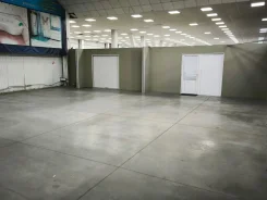 ��������� �������������� ����������. 148��&sup2;, �������� 60-����� ������� 172, �-� ���������������, 1/3 ���� ����