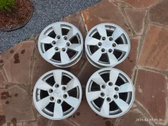 Mitsubishi. 7.0x16", 6x139.7, ET38, �� 67,1���. ����