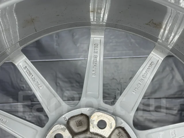 Porsche. 8.5/11.0x20", 5x130, ET53/66, �� 71,6���. ����