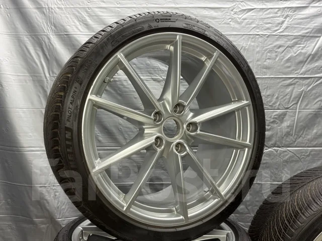 Porsche. 8.5/11.0x20", 5x130, ET53/66, �� 71,6���. ����