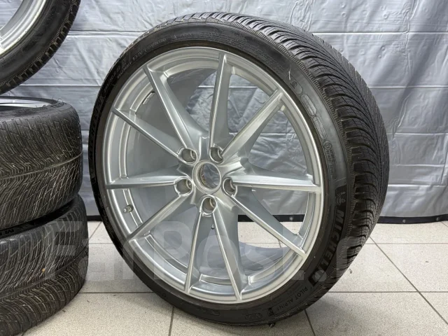 Porsche. 8.5/11.0x20", 5x130, ET53/66, �� 71,6���. ����