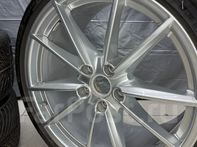Porsche. 8.5/11.0x20", 5x130, ET53/66, �� 71,6���. ����