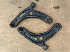 ����� �������� �����/������ ����������� Toyota Aqua NHP10 4806959135 ����