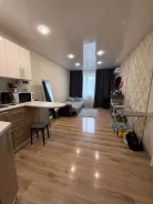 ��������, ����� ������ 72/1. ���������, ������� ����, 22,4���.��., 3/5 ����. �������� ����