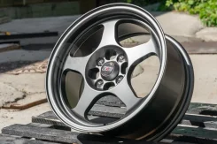 Desmond RegaMaster EVO. 7.0x15", 4x100, ET35, �� 73,1���. ��� ����� �� �������� ����