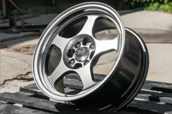 Desmond RegaMaster EVO. 7.0x15", 4x100, ET35, �� 73,1���. ��� ����� �� �������� ����
