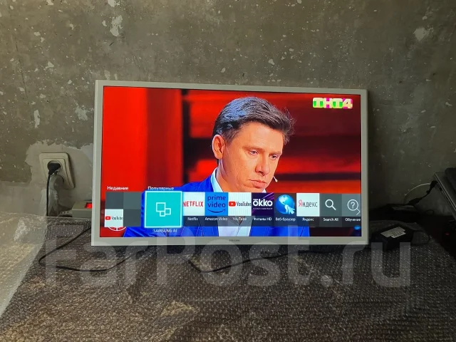 Samsung UE32J4710. LED ����