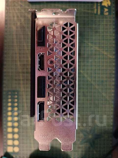 Radeon RX 6600 ����