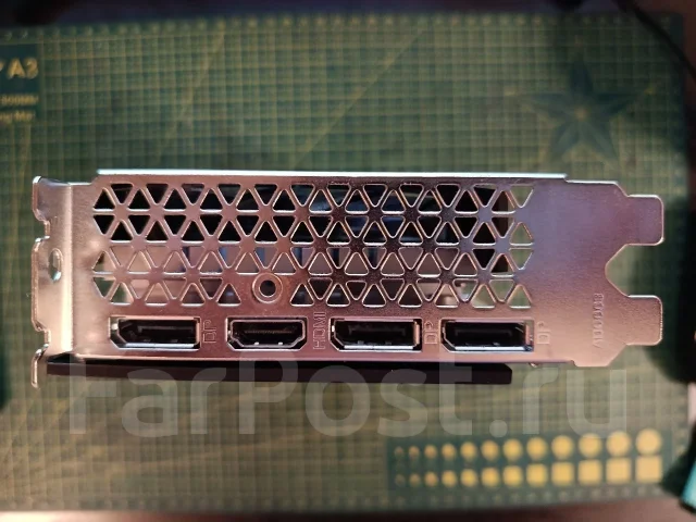 Radeon RX 6600 ����