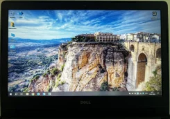 Dell Latitude. 14", 2����, ��� 8 ��, ���� 240���, WiFi: 1, Bluetooth: 1, ����������� �� 3��. ����