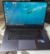 Huawei MateBook 14. 14", 2,1����, ��� 8 ��, ���� 512���, WiFi: 1, Bluetooth: 1, ����������� �� 5��. ����