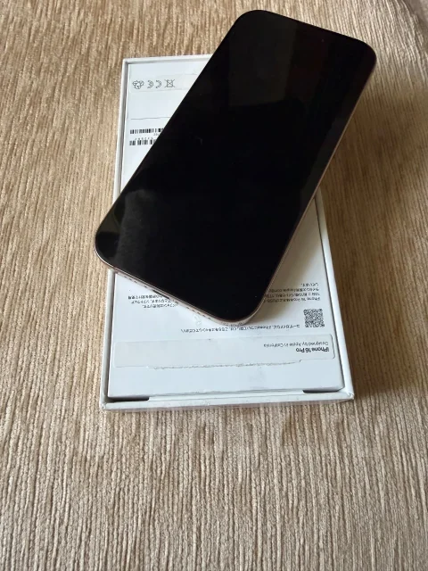 Apple iPhone 16 Pro. �/�, 128 ��, �������, eSIM ����
