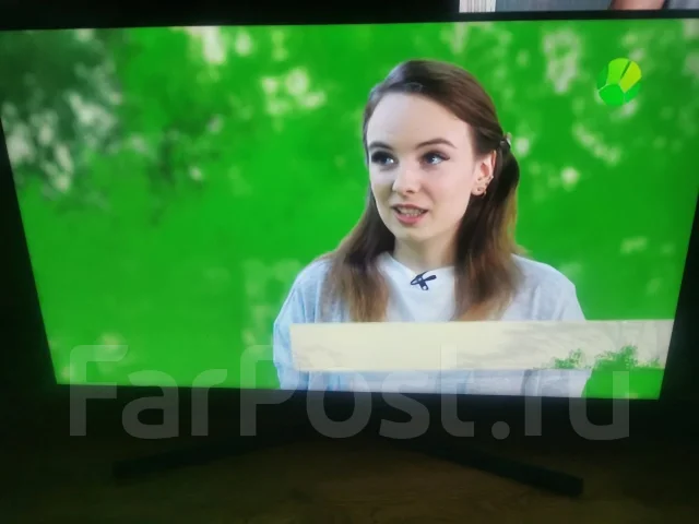 Samsung UE55RU7400. LED ����
