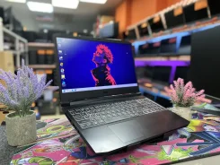 Acer. 15.6", ��� 16 ��, WiFi: 1, Bluetooth: 1 ����