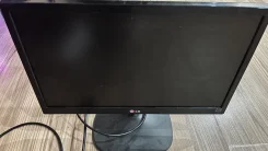 LG. 18.5", ���������� �� (LCD, LED, QLED) ����