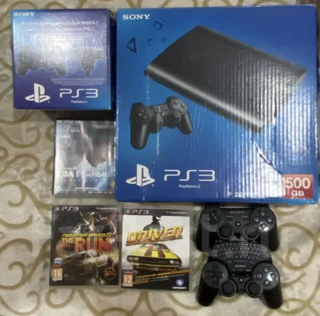 Sony PlayStation 3 Super Slim ����