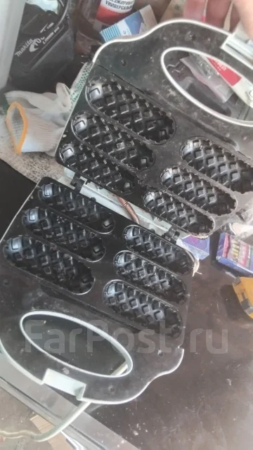 ���-���-�������. ����