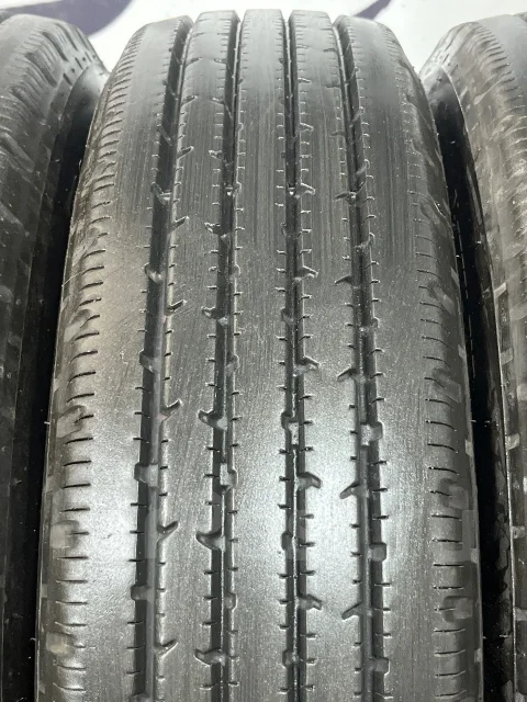 Bridgestone R202. ������, 2016 ���, �/�, ����� 5 % ����