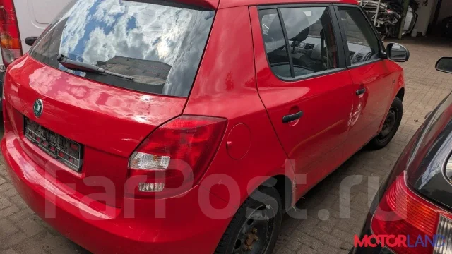 ��������� Skoda Fabia 2007-2014 21329061 03D903025H ����
