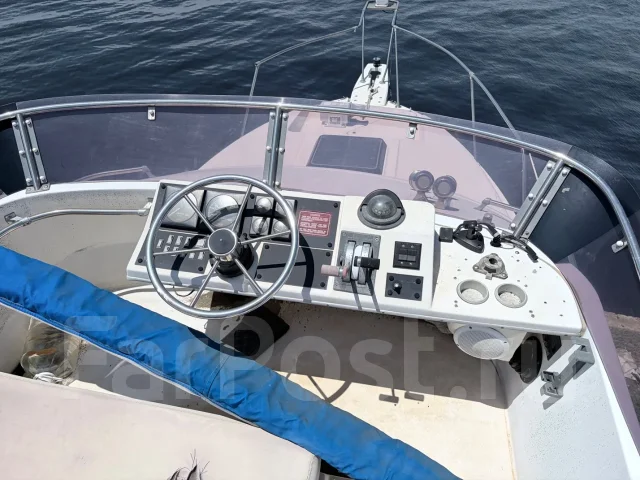Bayliner. 1992 ���, ����� 6,8��., ��������� ������������, 250��.�., ������ ����
