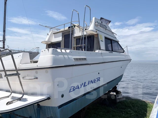 Bayliner. 1992 ���, ����� 6,8��., ��������� ������������, 250��.�., ������ ����