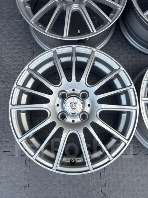 Weds Maverick. 5.5x15", 4x100, ET42 ����