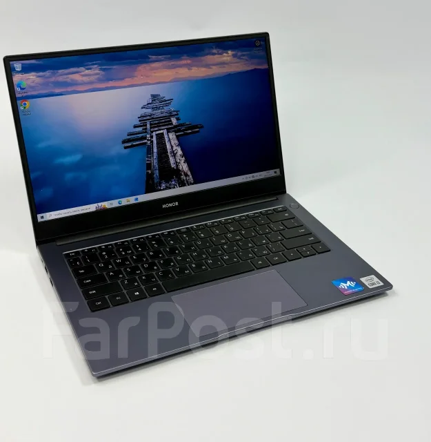 Honor. 14", 2,4����, ��� 8 ��, ���� 256���, WiFi: 1, Bluetooth: 1 ����