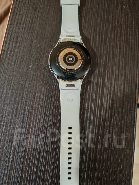 Samsung Galaxy Watch6 Classic. GPS, NFC, IP67, IP68 ����