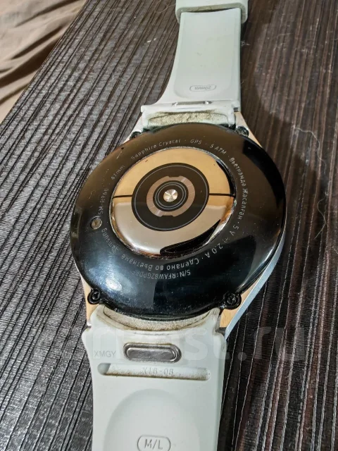 Samsung Galaxy Watch6 Classic. GPS, NFC, IP67, IP68 ����