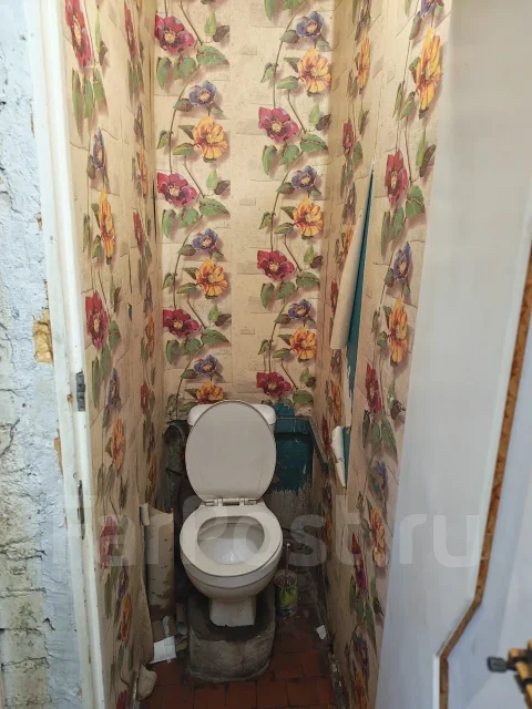 �������, ����� ������������� 32. ����, ������� ����, 11,7���.��., 5/5 ����. ���. ���� ����