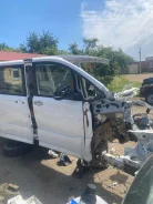 Toyota Voxy ����