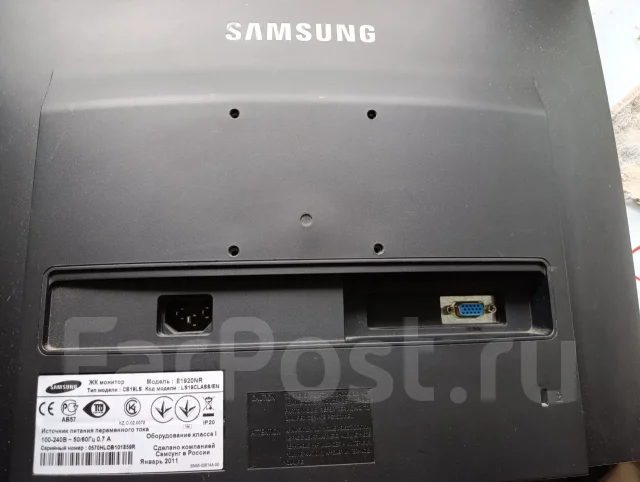 Samsung. 19", ���������� �� (LCD, LED, QLED) ����