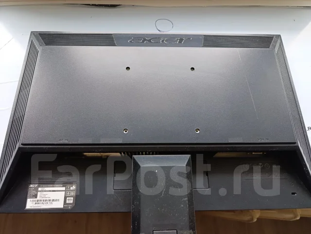 Acer. 20", ���������� �� (LCD, LED, QLED) ����